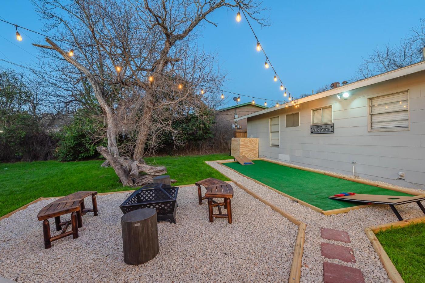 Game Room, Pool & Fire Pit At The Medical Center San Antonio Eksteriør bilde
